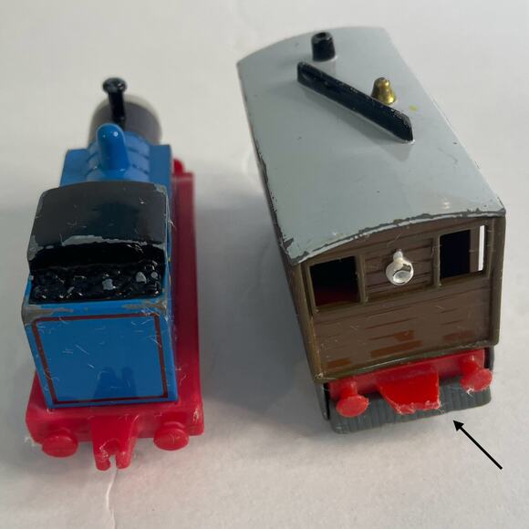 Vintage 1985 Thomas The Tank And 1989 Thomas The Tank Engine + Friends - Picture 9 of 9